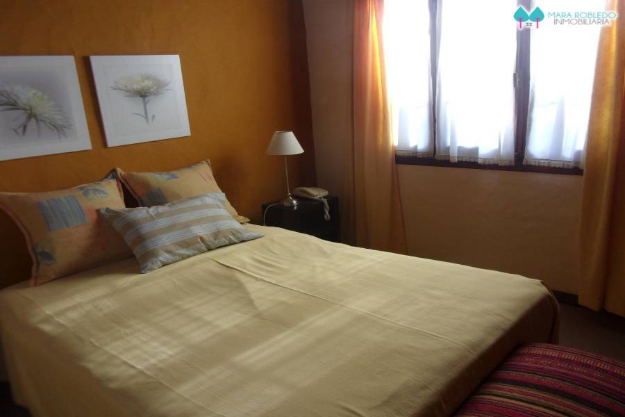 Pinamar,Buenos Aires,Argentina,2 Bedrooms Bedrooms,2 BathroomsBathrooms,Duplex-triplex,1245